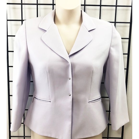 Tahari Jackets & Blazers - Tahari Arthur S. Levine Lavender Cropped Jacket